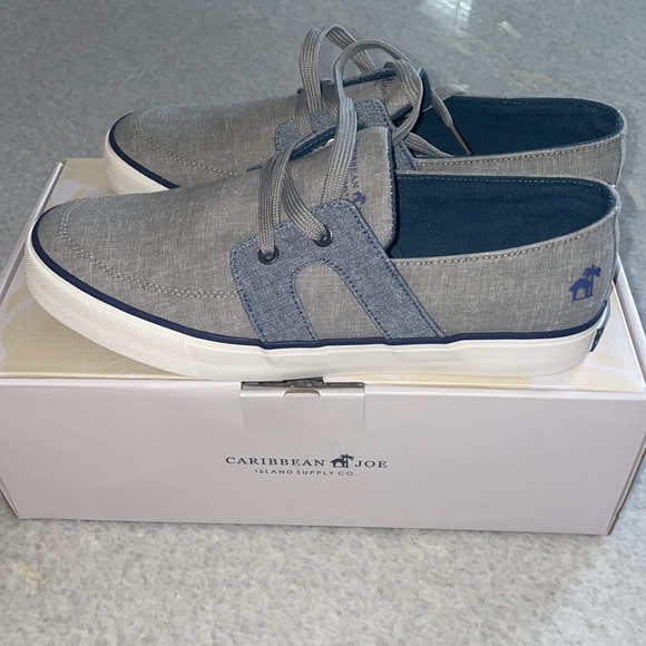 Men’s Sneaker Size 10 - Picture 2 of 5